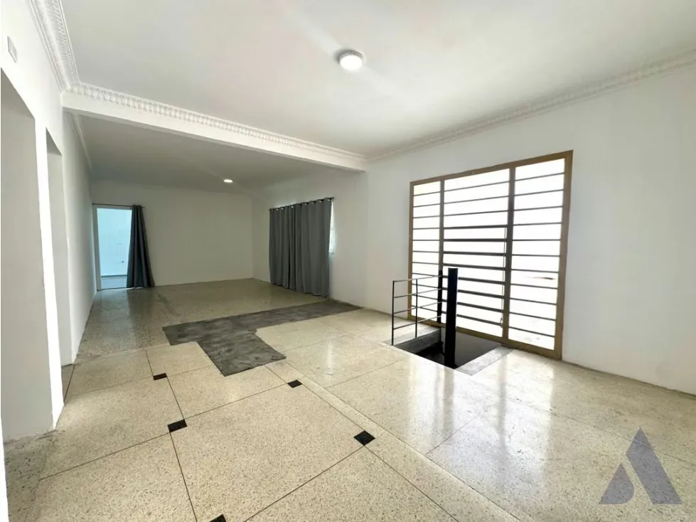 Se vende casa 832m2 San Bernardino 3304 - 36
