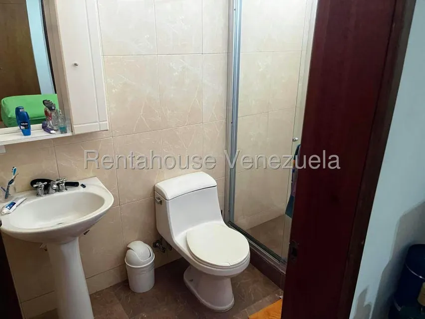 Casa (Multipes Niveles) en Venta en Alto Hatillo, Distrito Metropolitano - 32