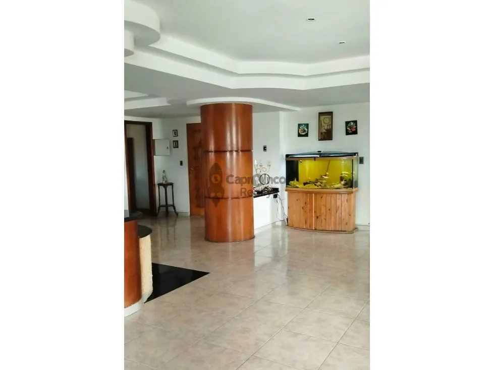 EN VENTA PENTHOUSES LUJOSO URB. TRIGALEÑA BAJA FRENTE AL CLUB ITALO - 2