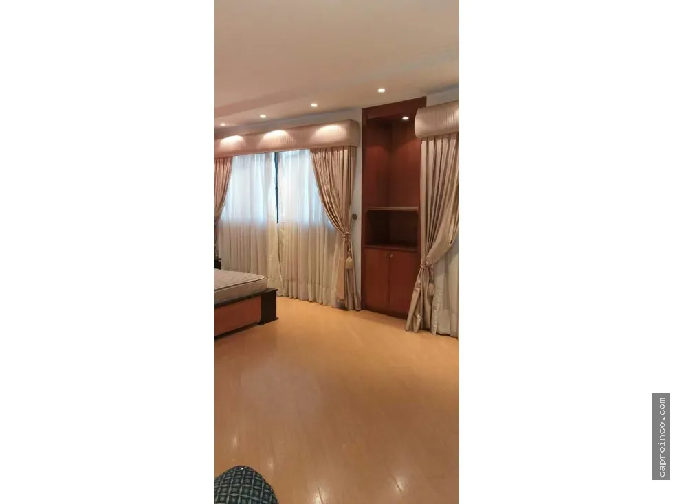 EN VENTA PENTHOUSES LUJOSO URB. TRIGALEÑA BAJA FRENTE AL CLUB ITALO - 28