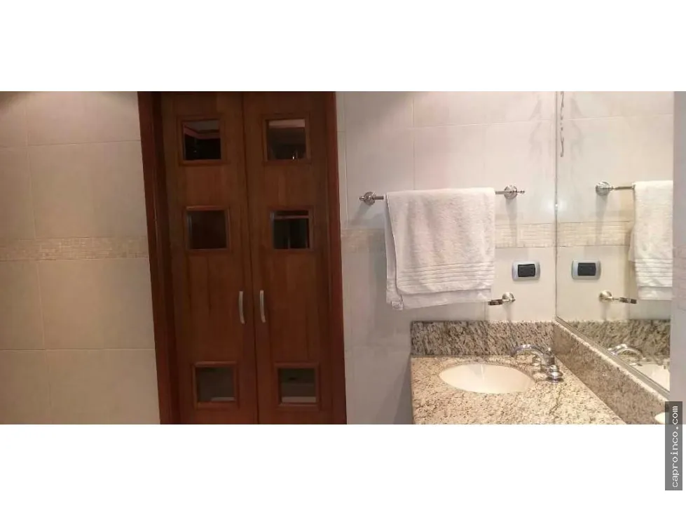 EN VENTA PENTHOUSES LUJOSO URB. TRIGALEÑA BAJA FRENTE AL CLUB ITALO - 50