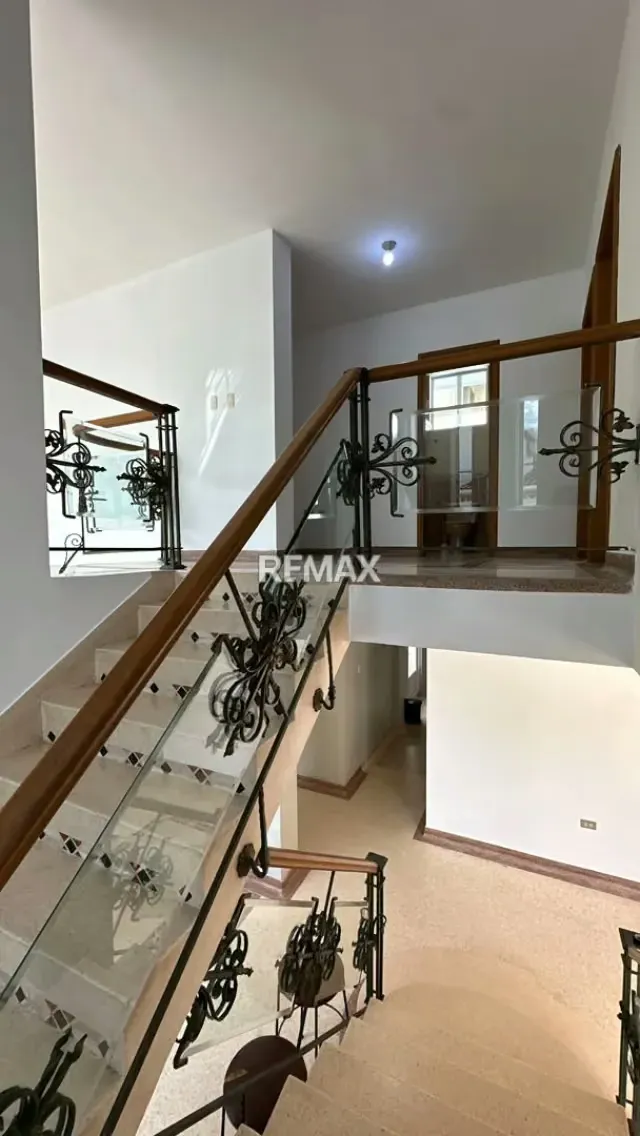 Casa en Alquiler Urbanización Bajumbal - Barrio Sucre - 14