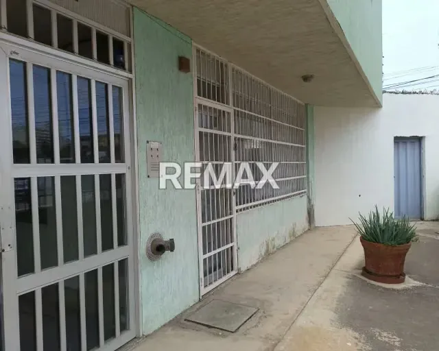 EXCLUSIVO EDIFICIO COMERCIAL Y RESIDENCIAL EN VENTA - 20