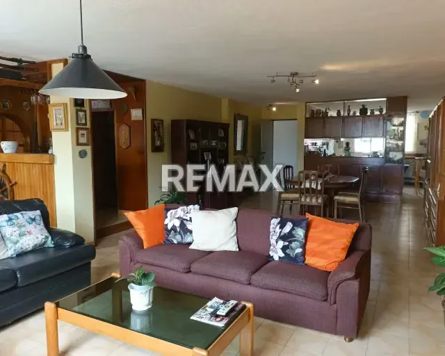 EXCLUSIVO EDIFICIO COMERCIAL Y RESIDENCIAL EN VENTA - 6