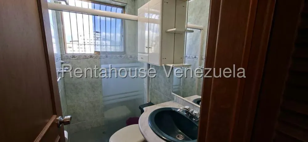 Apartamento (Penthouse) en Venta en Valle Abajo, Distrito Metropolitano - 17