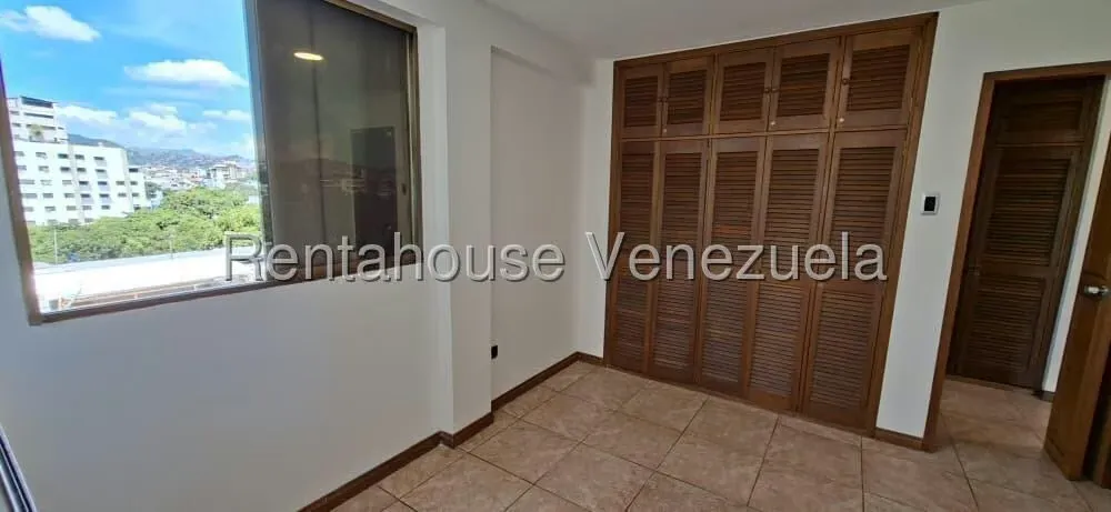 Apartamento (Penthouse) en Venta en Valle Abajo, Distrito Metropolitano - 7