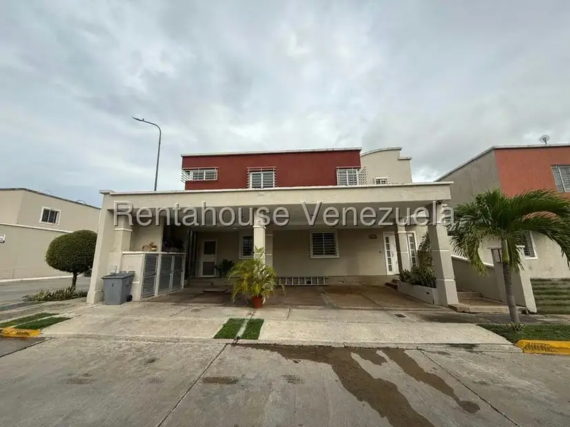 Casa (Duplex) en Venta en Ciudad Roca, Lara