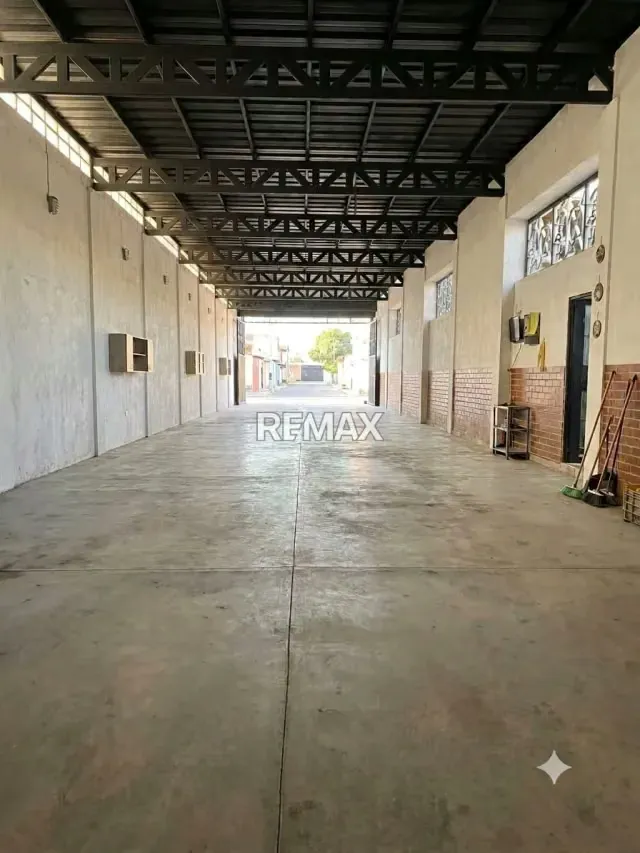 OPORTUNIDAD DE ALQUILAR. GALPÓN DE 480 M2 EN LA ZONA. CENTRO OESTE - 2