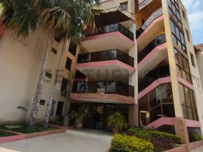 venta apartamento C.R. Nelamar en obra blanca avanzada, plata baja