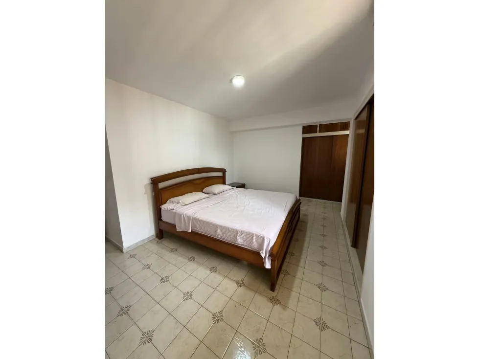 APARTAMENTO EN VENTA 140 M2 - URB EL PARAISO - 7