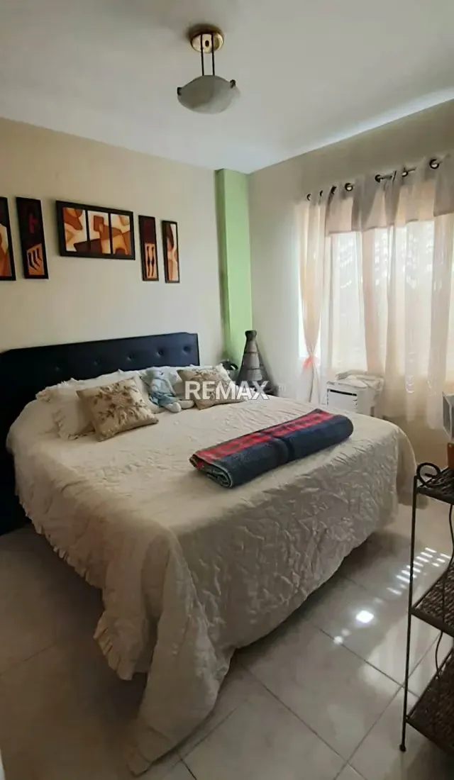 VENTA DE HERMOSO Y REMODELADO APARTAMENTO DUPLEX - 12