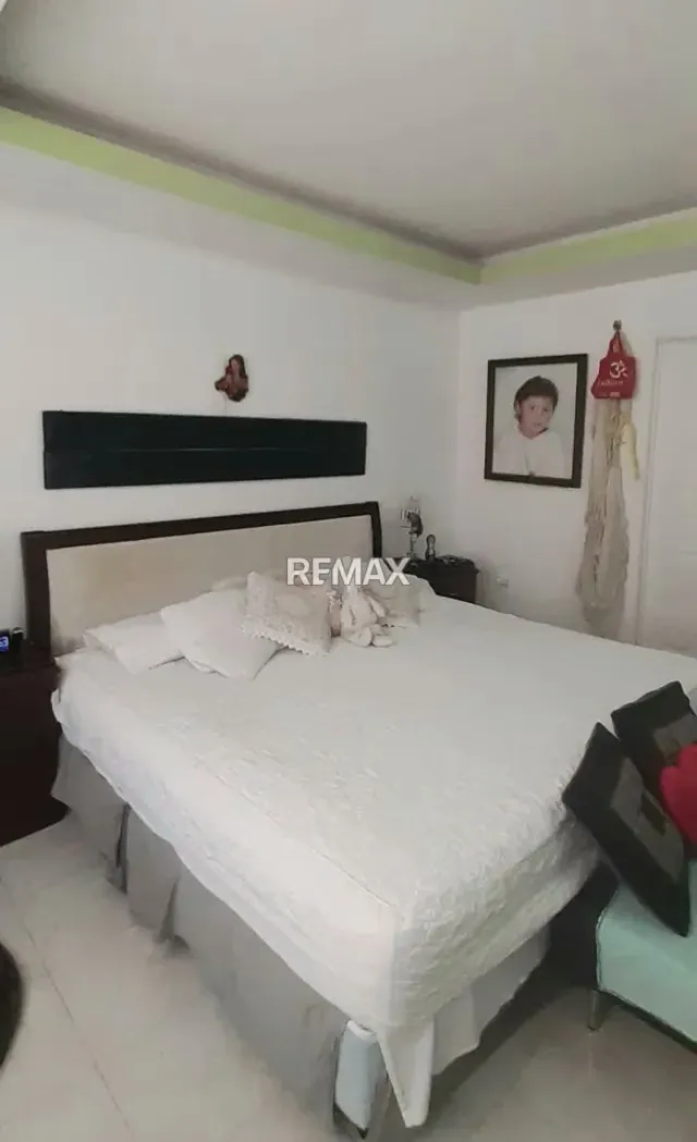 VENTA DE HERMOSO Y REMODELADO APARTAMENTO DUPLEX - 15