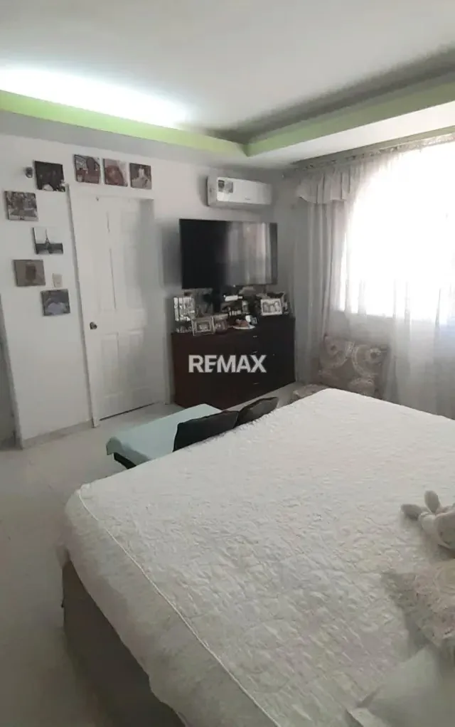 VENTA DE HERMOSO Y REMODELADO APARTAMENTO DUPLEX - 16