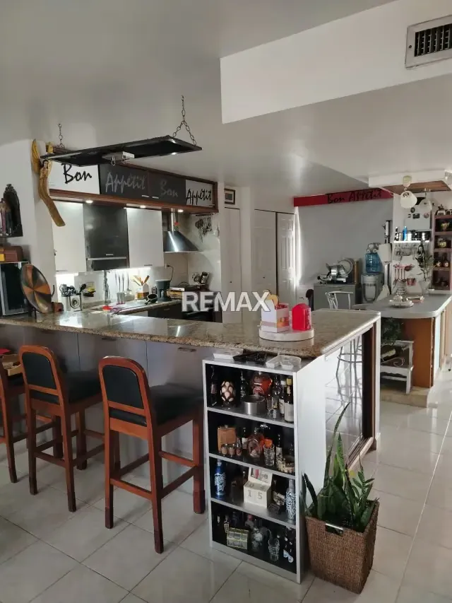 VENTA DE HERMOSO Y REMODELADO APARTAMENTO DUPLEX - 5