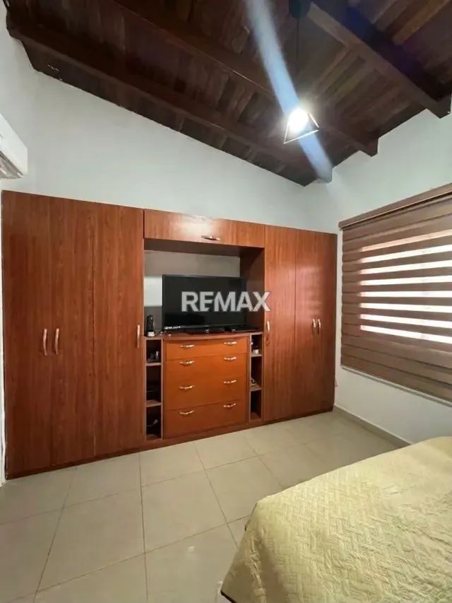 VENTA DE CASA EN EL VALLE - 12
