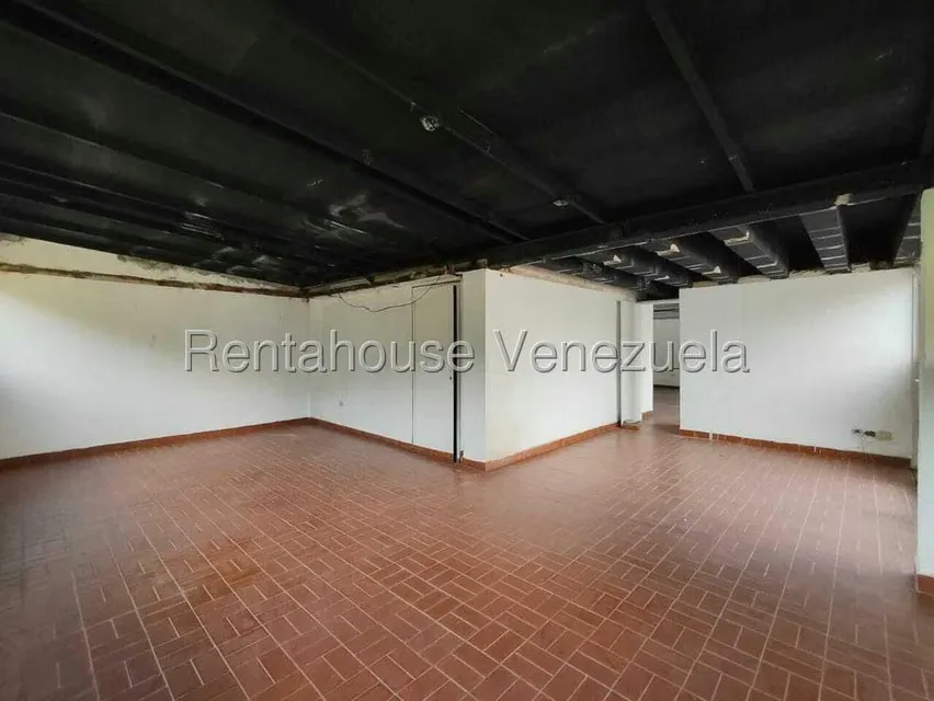 Apartamento (Duplex) en Venta en Las Esmeraldas, Distrito Metropolitano - 21