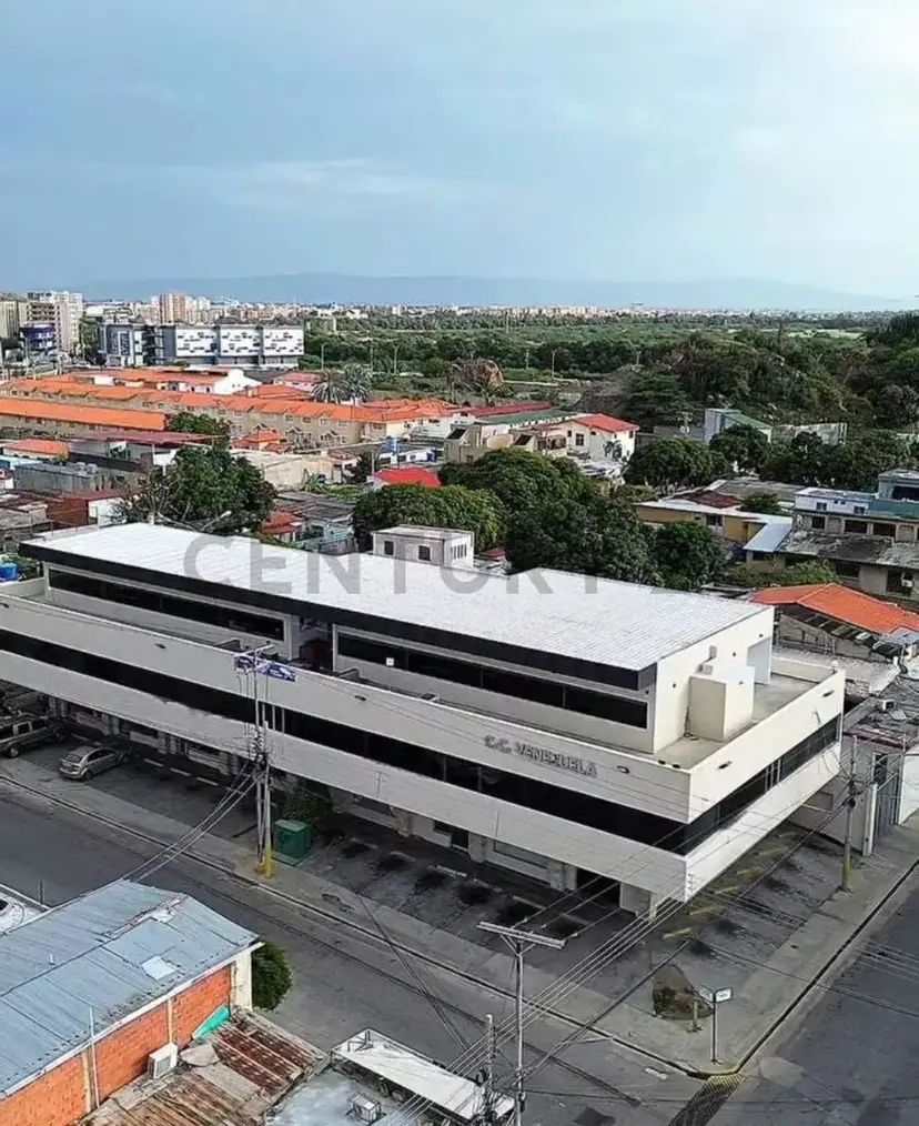 Local comercial en venta en Lecheria CC Venezuela