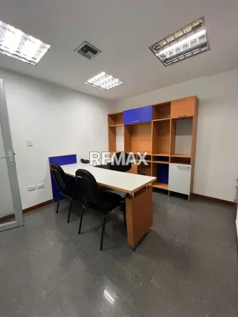 Oficina en alquiler - 5