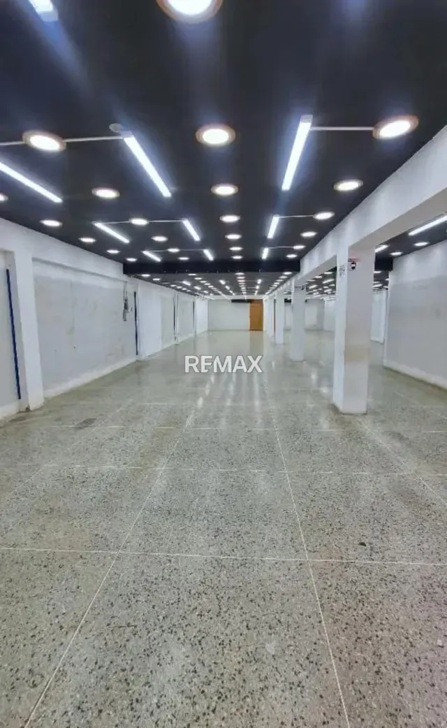 Se Vende Local Comercial, calle Bermúdez Maturin - 5