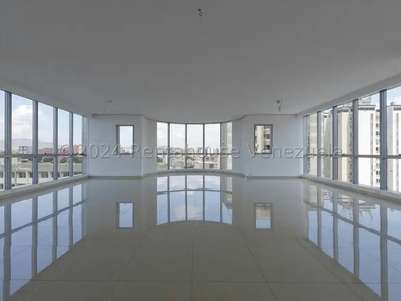Comercial (Oficina) en Alquiler en Del Este, Lara