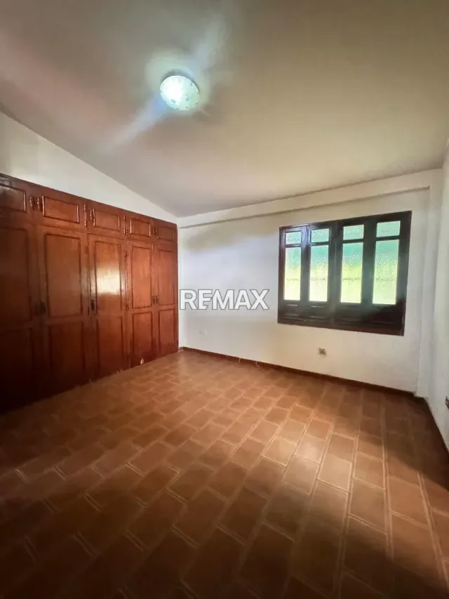 Se vende casa a remodelar en calle cerrada, Urb. La Trigaleña Baja - 6