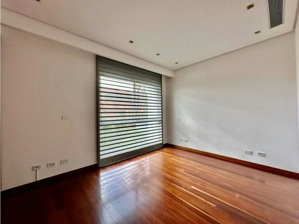Se alquila casa 4h+s+Ch/8B/6p Altamira - 27
