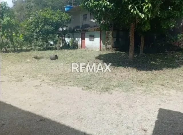 Galpón con Amplio Terreno en Mariche Caracas - 4