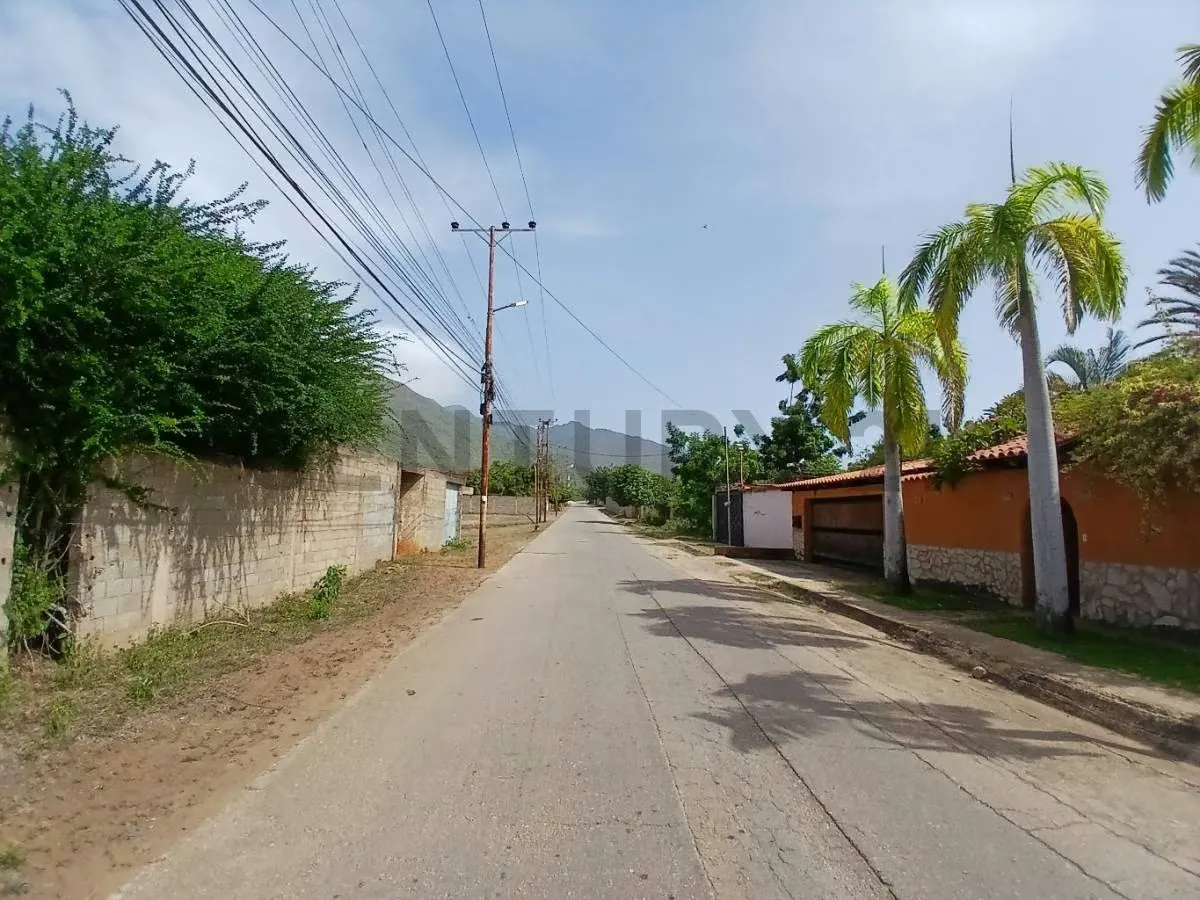 CONJUNTO RESIDENCIAL DE 3 CASAS DUPLEX CERCA A PLAYA GUACUCO - 37