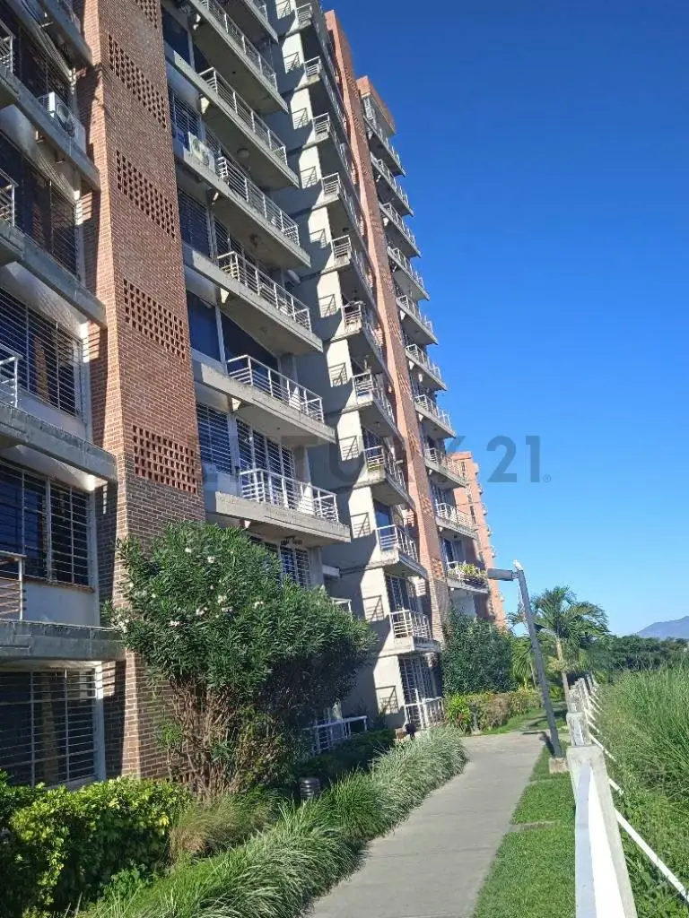 Se alquila apartamento en El Encantado, Las Haciendas.