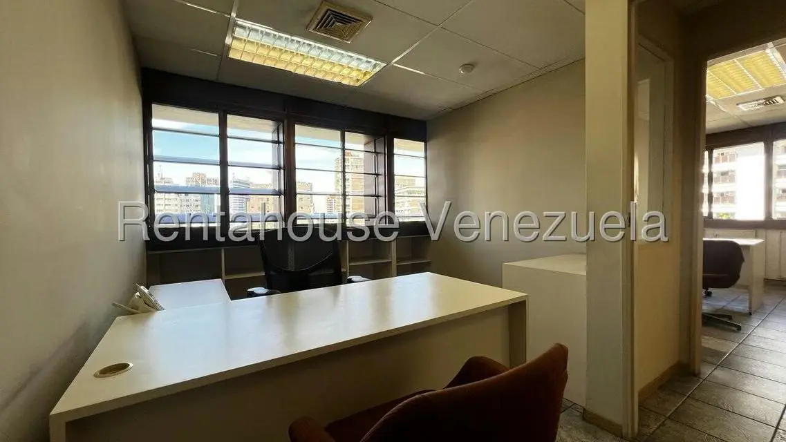 Oficina en Alquiler en Los Palos Grandes, Distrito Metropolitano - 7