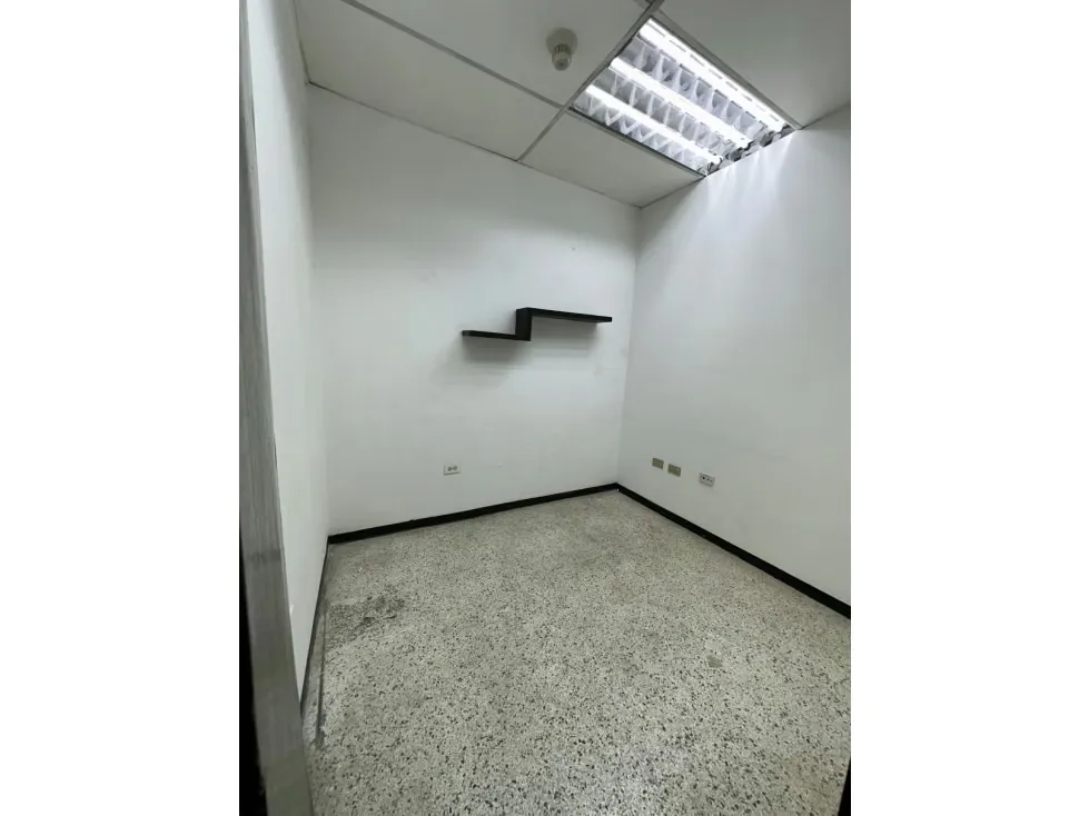 ALQUILER DE LOCAL COMERCIAL UBICADO EN CHACAITO, MUN. CHACAO - 12