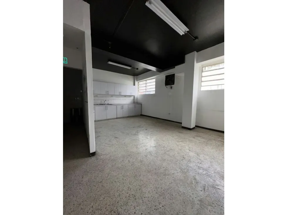 ALQUILER DE LOCAL COMERCIAL UBICADO EN CHACAITO, MUN. CHACAO - 14