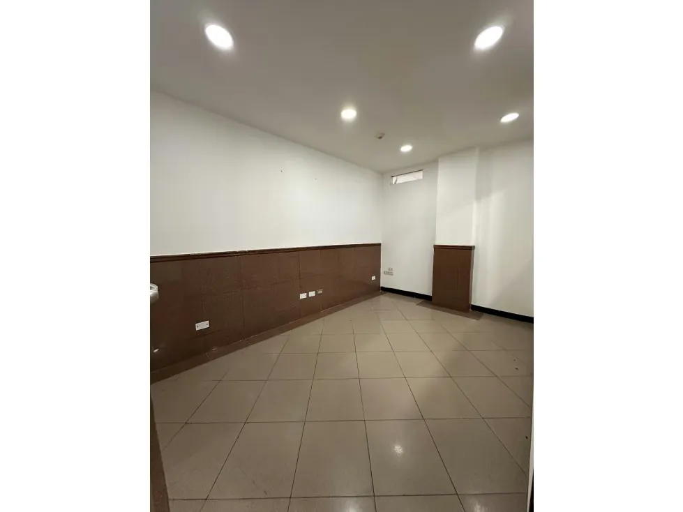 ALQUILER DE LOCAL COMERCIAL UBICADO EN CHACAITO, MUN. CHACAO - 20