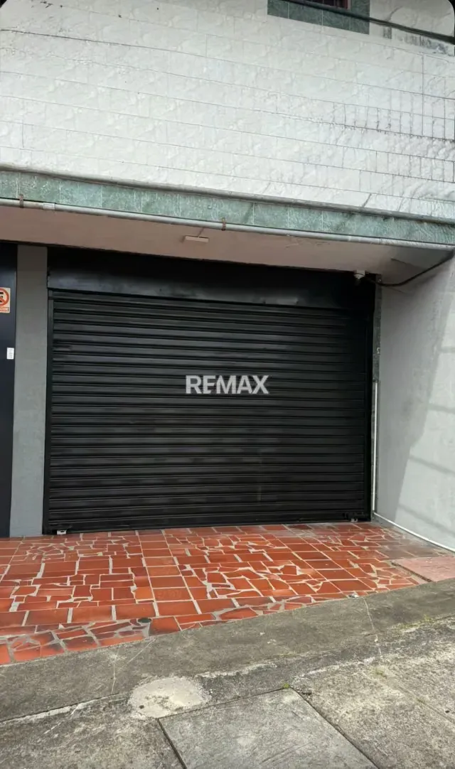Local Comercial avenida la Ula - 2