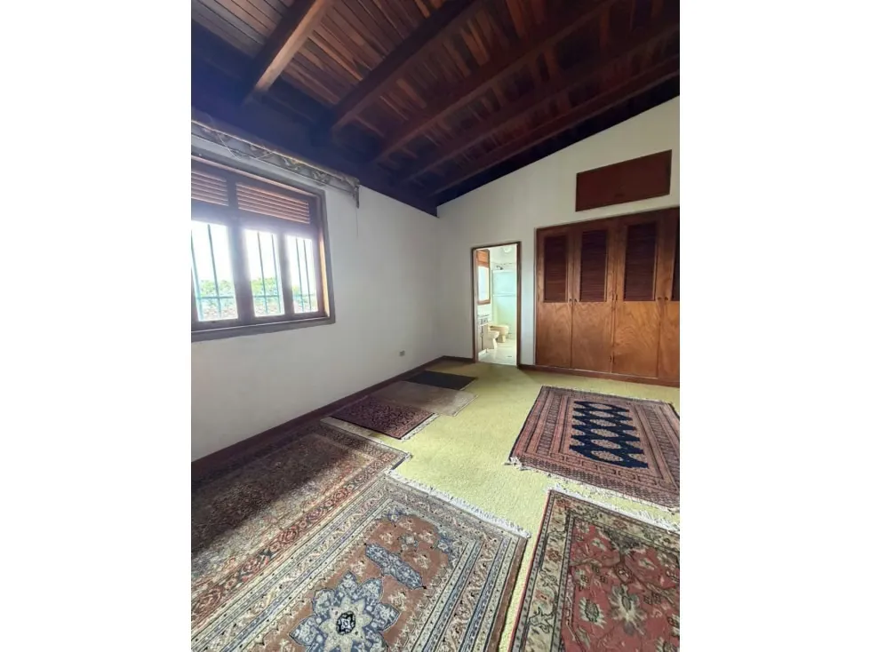 Vendo casa para remodelar 920m2 La Lagunita 6239 - 11