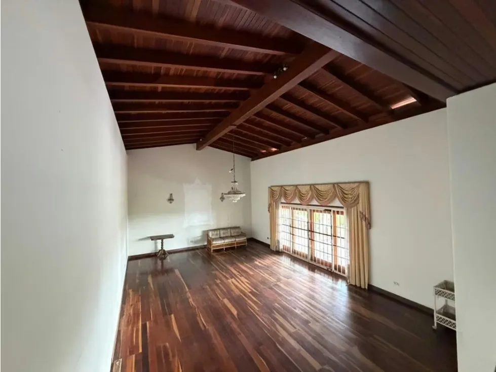 Vendo casa para remodelar 920m2 La Lagunita 6239 - 29