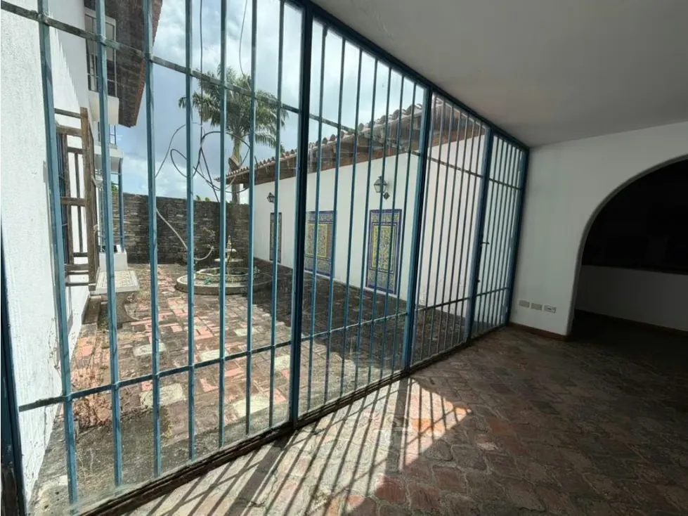 Vendo casa para remodelar 920m2 La Lagunita 6239 - 34