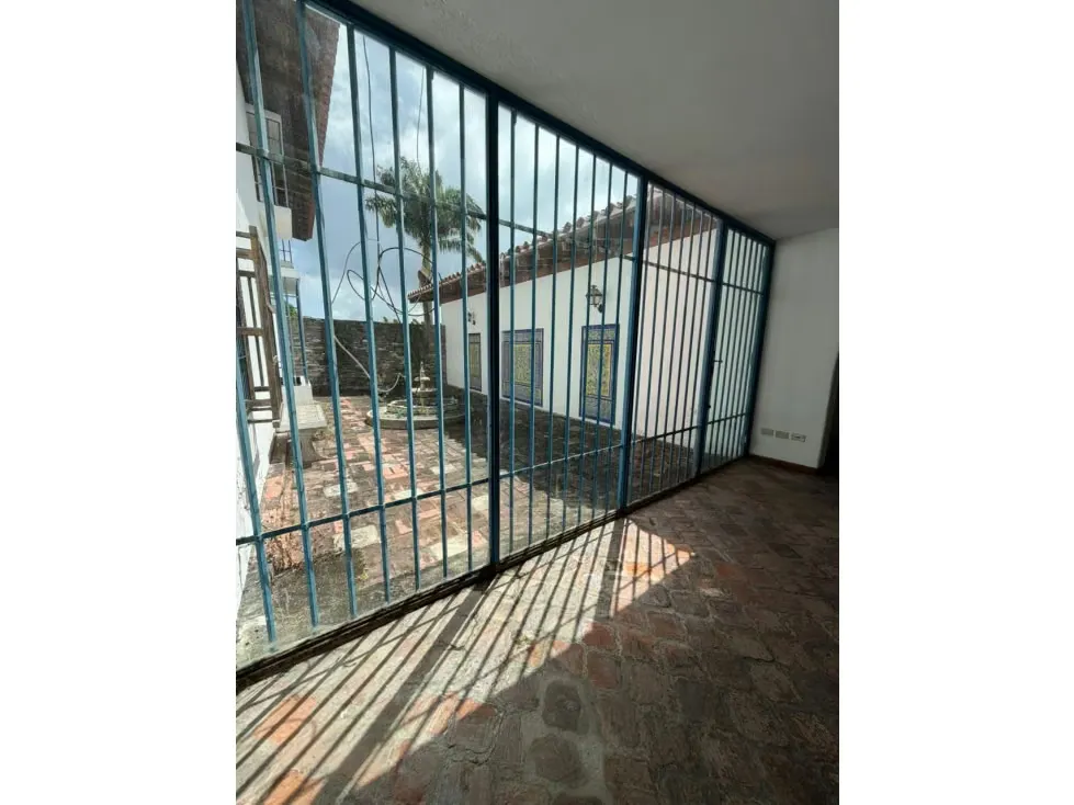 Vendo casa para remodelar 920m2 La Lagunita 6239 - 39