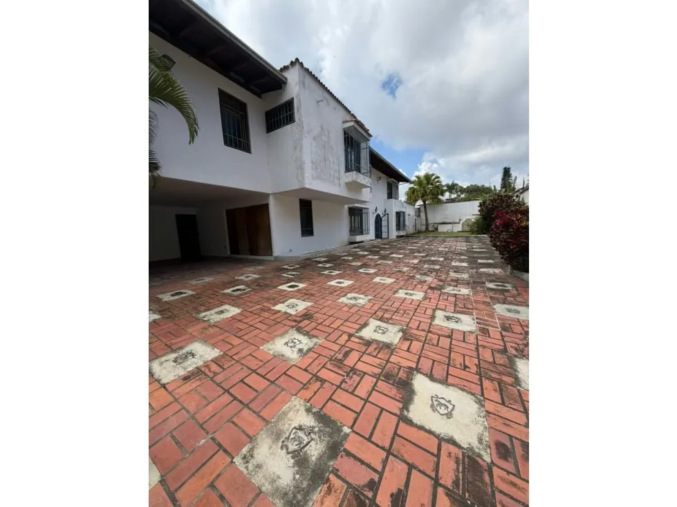 Vendo casa para remodelar 920m2 La Lagunita 6239 - 47