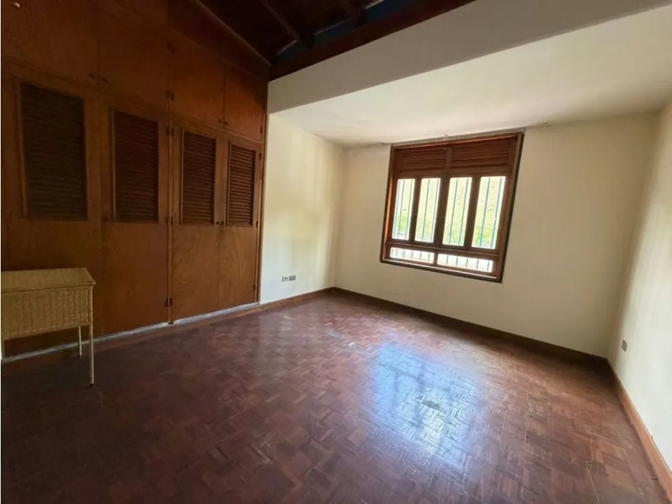 Vendo casa para remodelar 920m2 La Lagunita 6239 - 10