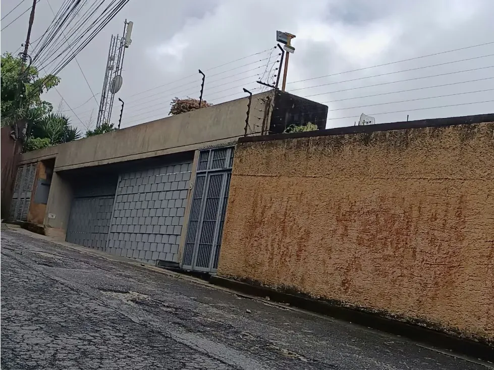 Venta de Casa en El Volcan Oripoto 870 Terreno 2.339 Construccion