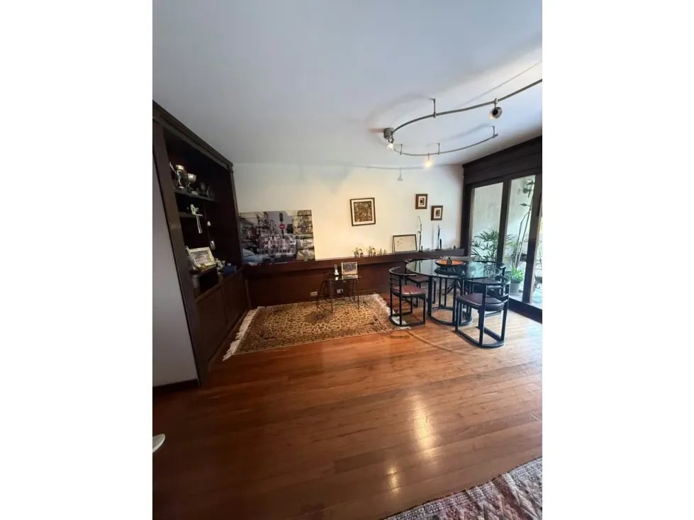 Se vende/alquila Casa 2.149m² 4h+2s/5b/30p La Lagunita - 33