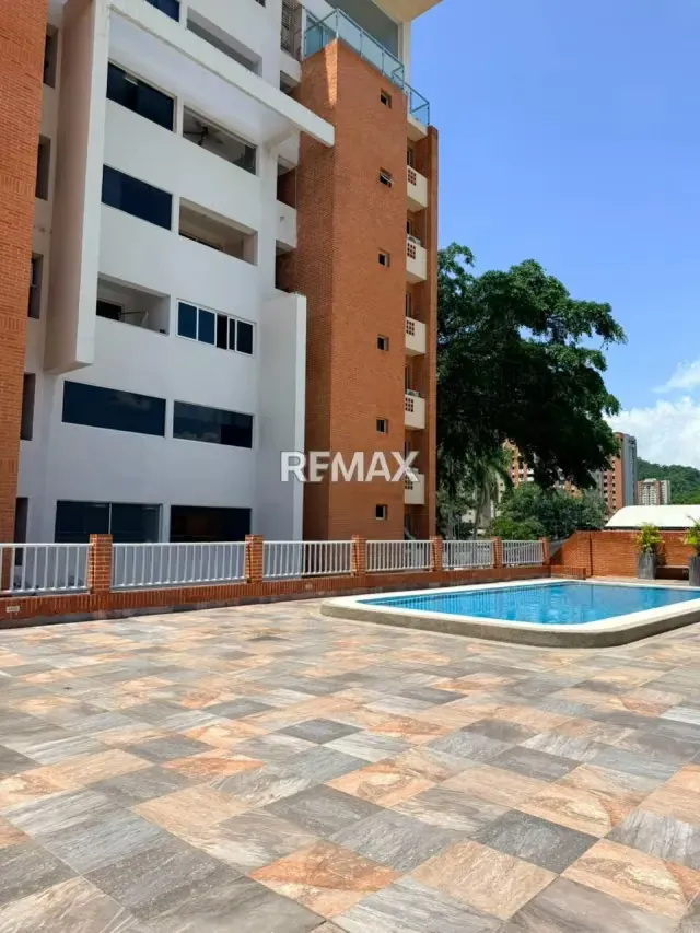 EN VENTA APARTAMENTO AMOBLADO EN RES.CONTINENTAL GARDEN LA TRIGALEÑA - 2
