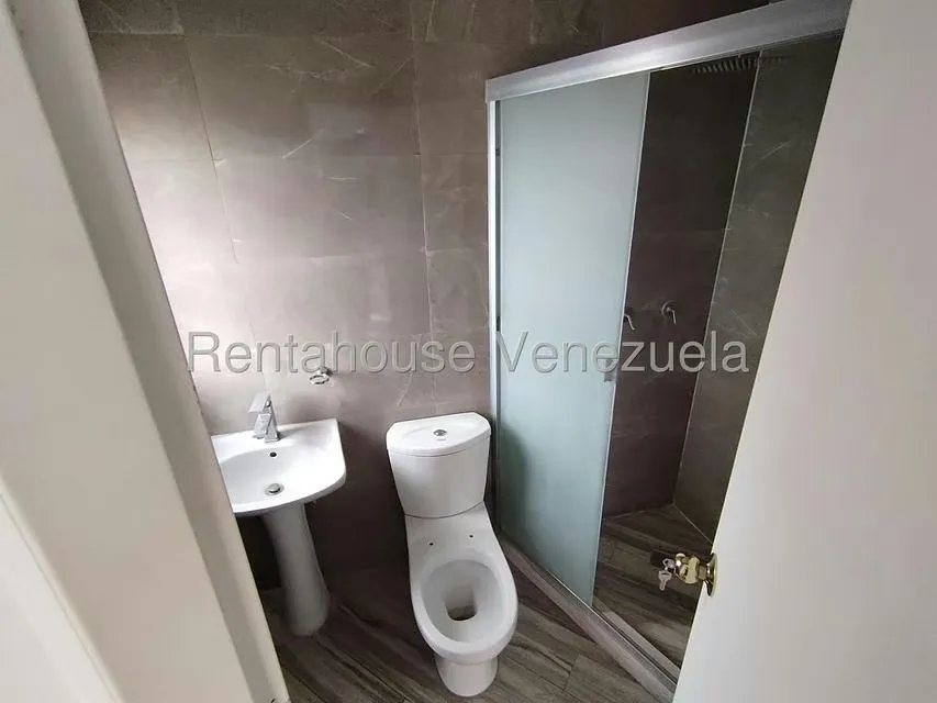 Apartamento (Penthouse) en Venta en Colinas de Valle Arriba, Distrito Metropolitano - 25