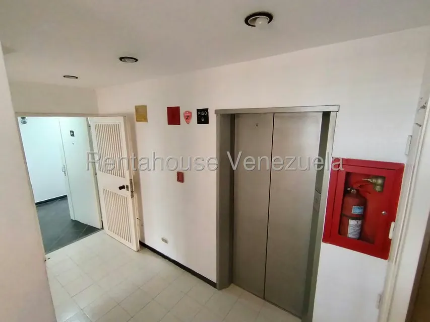 Apartamento (Penthouse) en Venta en Colinas de Valle Arriba, Distrito Metropolitano - 26