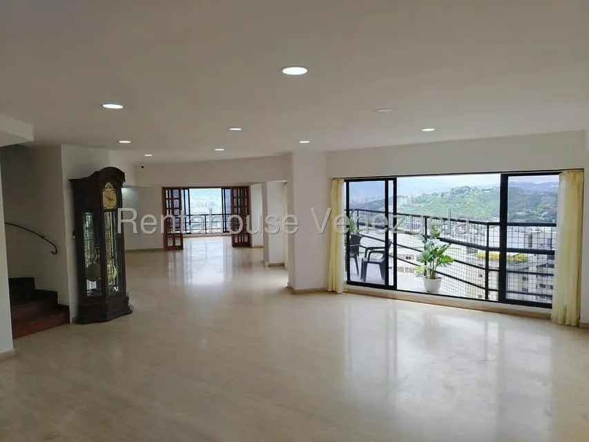 Apartamento (Penthouse) en Venta en Colinas de Valle Arriba, Distrito Metropolitano - 4