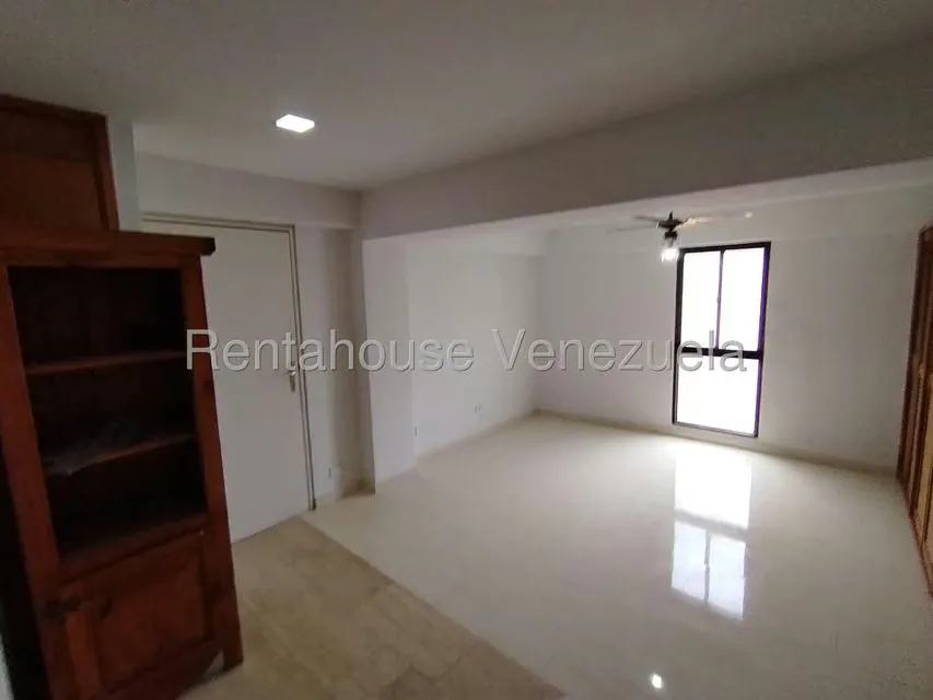 Apartamento (Penthouse) en Venta en Colinas de Valle Arriba, Distrito Metropolitano - 45