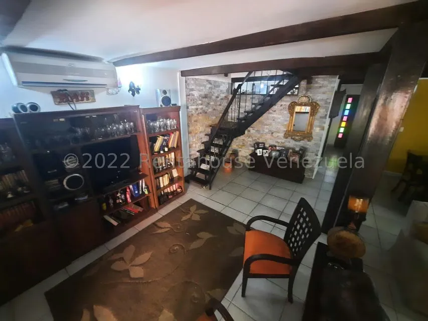 Casa (Duplex) en Venta en Izcaragua, Distrito Metropolitano - 11