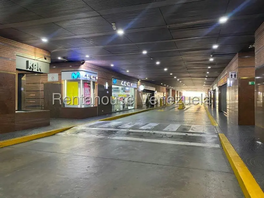 Local Comercial en Alquiler en La Castellana, Distrito Metropolitano - 3