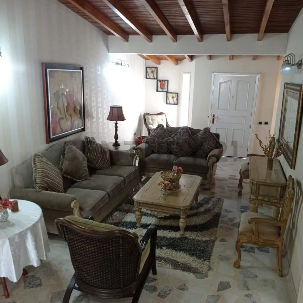 Hermosa Casa de 2 plantas Estilo Americano Alto Lar. Alto Barinas Norte - 2